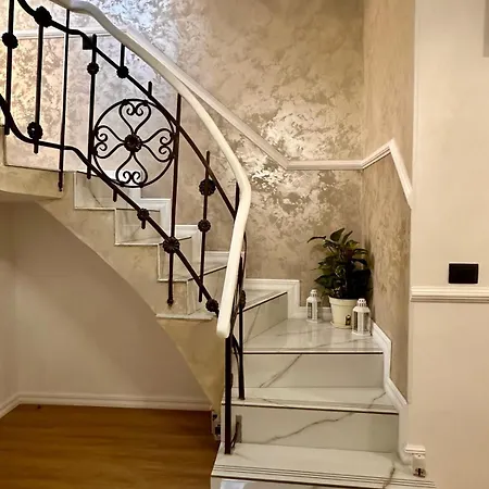 Berindey Neoclasic Universitate Apartmán Bukurešť
